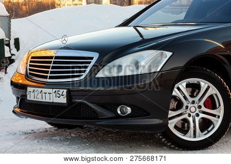 Novosibirsk, Russia - 08.01.2018: The Front Part Of A Black Car Of The Executive Business Class Of T