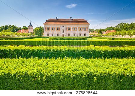 Renaissance Manorial Residence Kratochvile Surrounded By A Park Located In The South Bohemian Countr