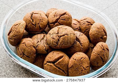 Cookies Are Made By Siyez Flour, Einkorn Or Kaplica (triticum Monococcum)