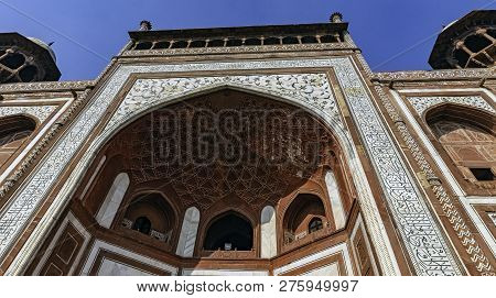 Agra, Uttar Pradesh, India - December 1: Main Gate - The Gate Way To The Taj Mahal On December 1, 20