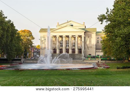 Poznan, Poland - October 12, 2018: Park With Fountain Before Opera House In Polish City Poznan, Grea