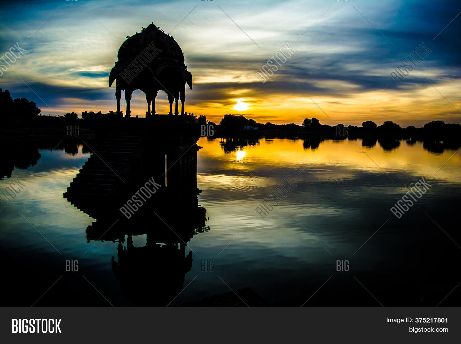 Gadsisar Sagar Lake Image & Photo (Free Trial) | Bigstock