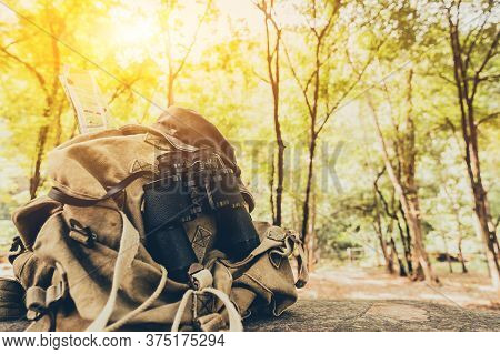 Outdoor Long Distance Glasses With Backpack. Binoculars For Bird Watching. Travel And Hiking Trail I