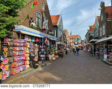 Volendam,netherlands-october 7,2019: Volendam Is A Town In North Holland, 20 Kilometres North Of Ams