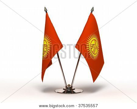 Миниатюрные флаг Кыргызстана (изолированные)