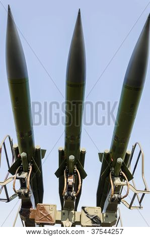 selbst angetrieben Raketenwerfer
