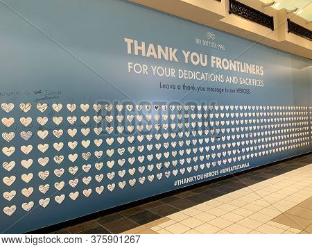 Dubai / Uae - July 10, 2020: Thank You Frontliners For Your Dedications And Sacrifices Wall In Ibn B