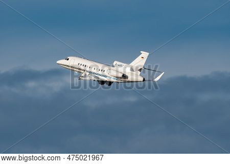 Zurich, Switzerland, January 2, 2023 Dessault Falcon 900lx Business Aircraft Leaving From Runway 28