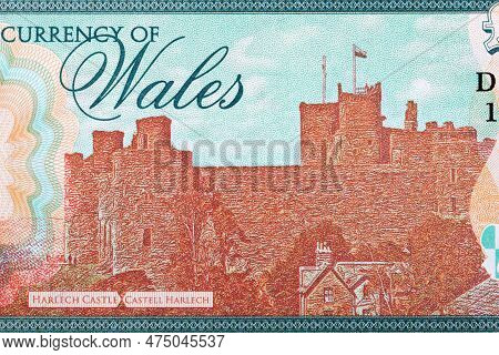 Harlech Castle From Welsh Money - Pounds