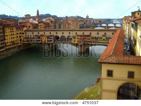 Vista del fiume Arno dalla Galleria Ufizzi