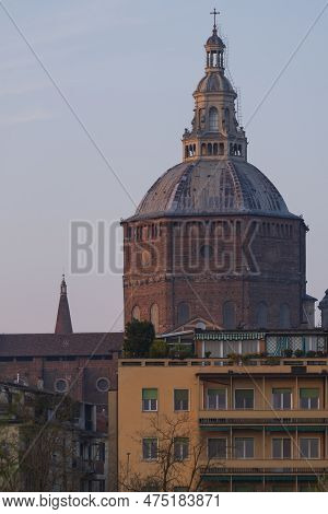 Duomo Di Pavia (pavia Cathedral) In Pavia At Sunset, Lombardy, Italy.