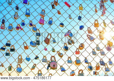 Los Angeles, California - December 19, 2022: Close-up Of The Locks Of Love At Runyon Canyon