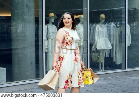 Plus Size Representation In Fashion, Importance Of Body Diversity. Plus Size Models And Their Role I