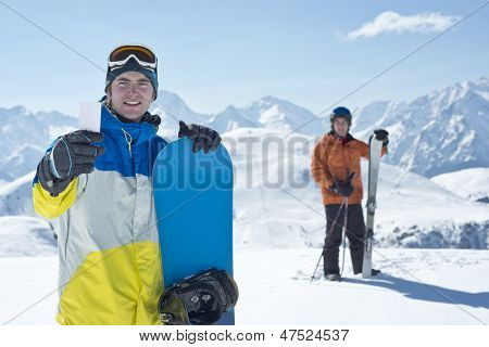 Skipass und Wintersport Freunde