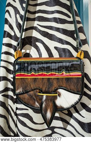 Carriel Paisa Jerico - Traditional Antioquia Leather Bag