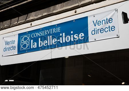 Bordeaux ,  Aquitaine France - 04 17 2023 : La Belle Iloise Logo Brand And Text Sign Facade French C
