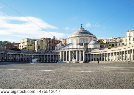 Piazza Del Plabiscito, Named After The Plebiscite Taken In 1860, That Brought Naples Into The Unifie