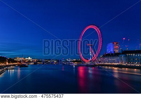 London, England - June 11, 2018: Spinning London Eye And Themas River. Night. England, United Kingdo