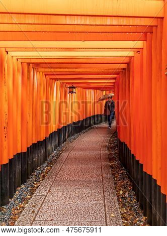 Kyoto, Japan - March 26, 2023: Red Torii Gates At Fushimi Inari Taisha, A Shinto Shrine In Japan
