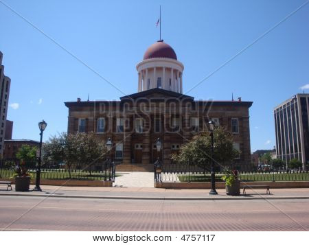 Antigo estado do edifício do Capitólio de Illinois