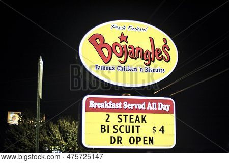 Augusta, Ga Usa - 11 20 20: Bojangles Restaurant Street Sign At Night