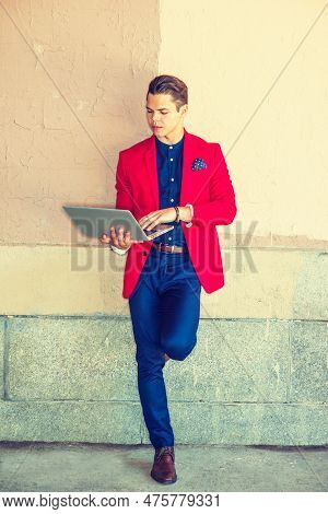 Businessman Traveling, Working In New York. Dressing In Red Blazer, Blue Collarless Shirt, Pants, Le