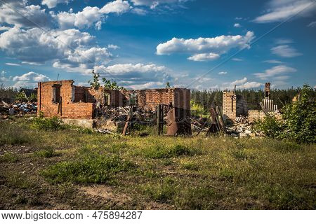 War In Ukraine, Village Of Yampil, Donetsk Oblast In Ukraine- 05 May 2023