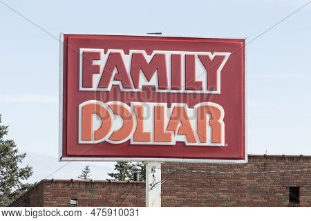 Silver Lake - Circa May 2023: Family Dollar Variety Store. Family Dollar Is A Subsidiary Of Dollar T