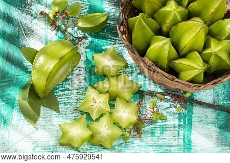 Star Fruit Or Carambola Green - Averrhoa Carambola