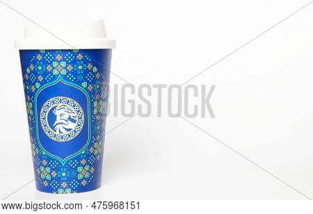 'kuala Lumpur, Malaysia- Circa April, 2023: A Picture Of Zus Disposable Coffee Cup On Copyspace  Whi