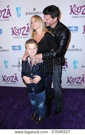 David Boreanaz with Jaime Bergman and son Jaden at Cirque Du Soleil's 'Kooza' Opening Night Gala. Santa Monica Pier, Santa Monica, CA. 10-16-09