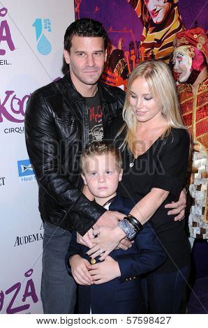 David Boreanaz with Jaime Bergman and son Jaden  at Cirque Du Soleil's 'Kooza' Opening Night Gala. Santa Monica Pier, Santa Monica, CA. 10-16-09