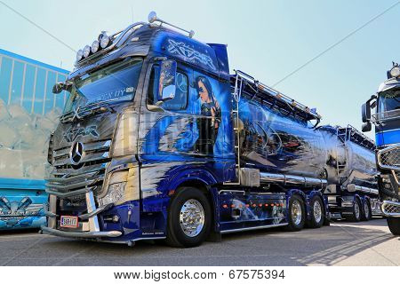 Mercedes-benz Actros Xtar Show Truck