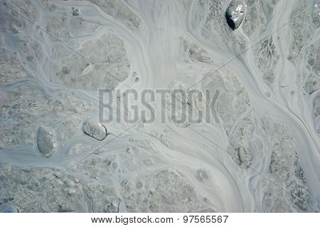 Design Of Silt In Stream
