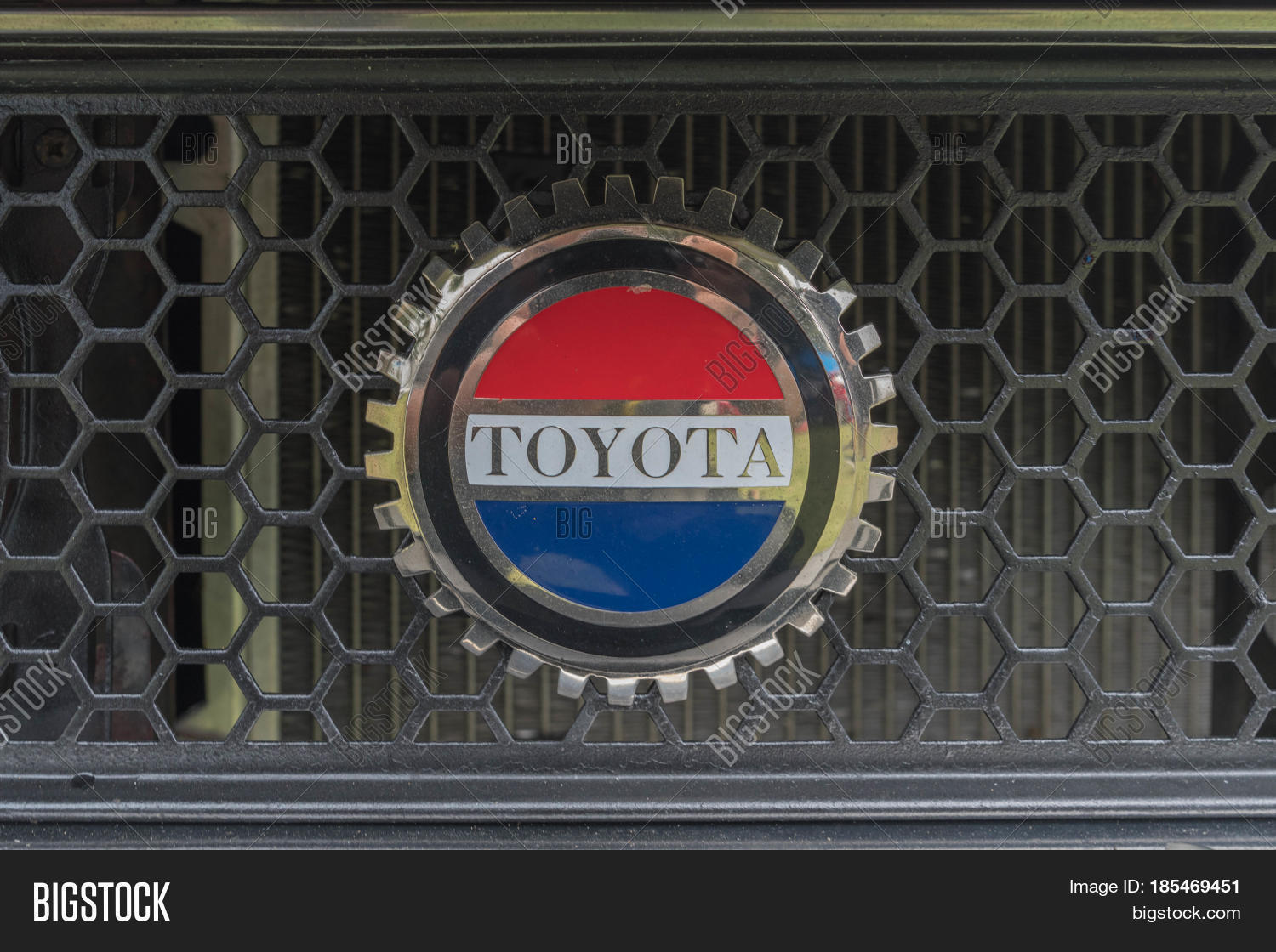 Toyota Celica Emblem Image & Photo (Free Trial) | Bigstock