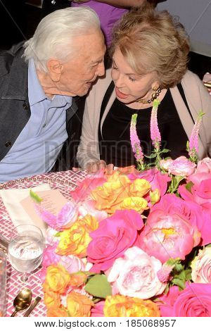 LOS ANGELES - MAY 4:  Kirk Douglas, Anne Douglas at the 25th Anniversary of the Anne Douglas Center at the LA Mission on May 4, 2017 in Los Angeles, CA