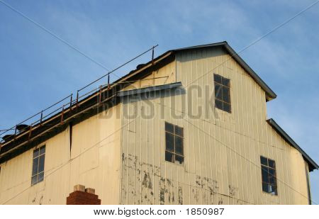Edificio abandonado de la fábrica 