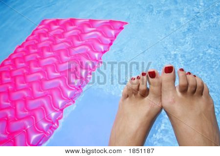 Fødder af Pool