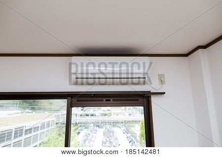Room With Air Conditioning