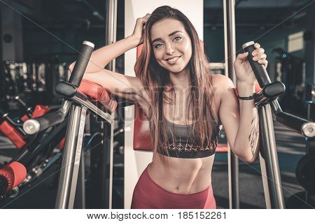 Sexy Pretty Fitness Girl Diet Training Chest Pumping Beautiful Breast.