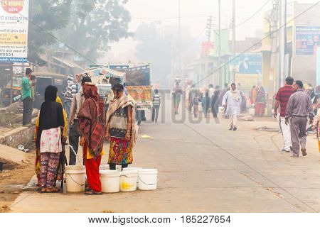 Women Collect Water.india, Govardhan, November 2016