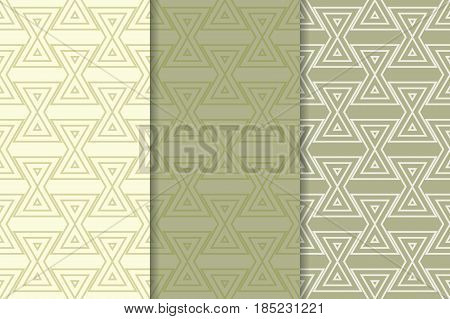 Geometric shape background. Triangle seamless pattern. Vector illustration