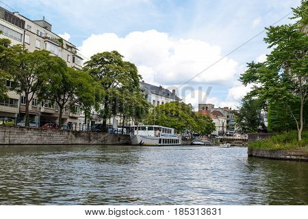 Boat Tours In Ghent Canal