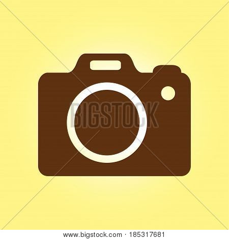 Photo camera symbol. DSLR camera sign icon. Digital camera. Flat design style.