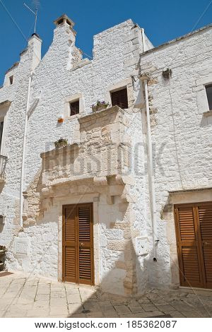 Characteristic alleyway of Locorotondo. Puglia. Southern Italy.