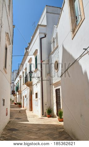 Characteristic alleyway of Locorotondo. Puglia. Southern Italy.