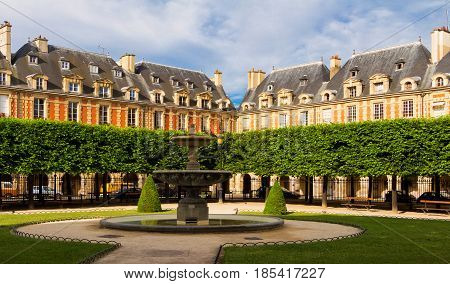 Place des Vosges (Place Royale) major landmark in Paris located in Marais district.