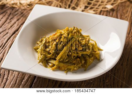 Caruru - Brazilian Food Made From Okra, Onion, Shrimp, Palm Oil And Toasted Peanuts And Cashews. Typ