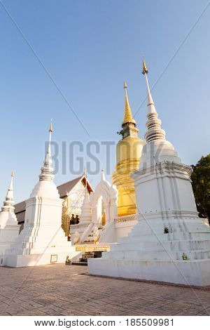 Wat Suandok White Buddhist Temple