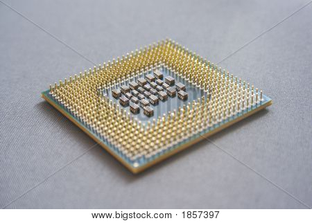 CPU